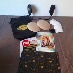 Misses Kisses Shallow Plunge Bra - BRAND NEW!